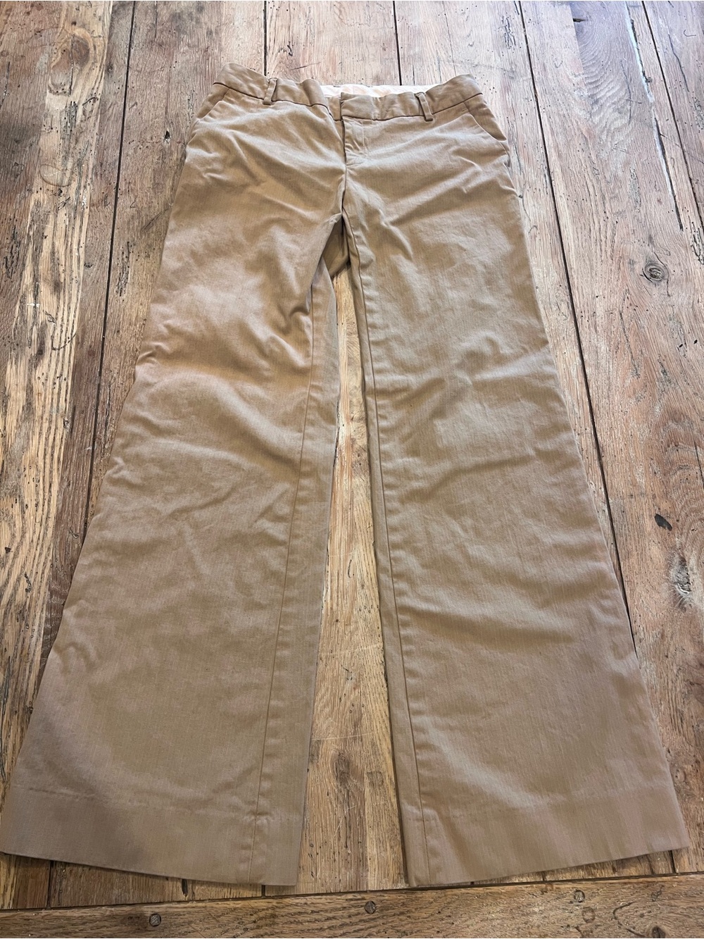 Y2K GAP Women's Beige Chino Pants Flare Leg Low Rise Twill Zip Pockets Size 2